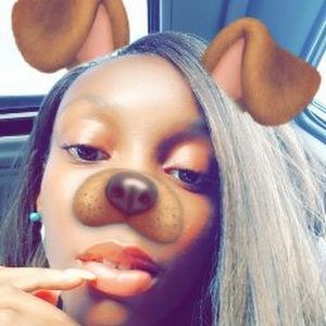 Meet your Posher, Mya